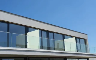 celosklenne-zabradlia-bg